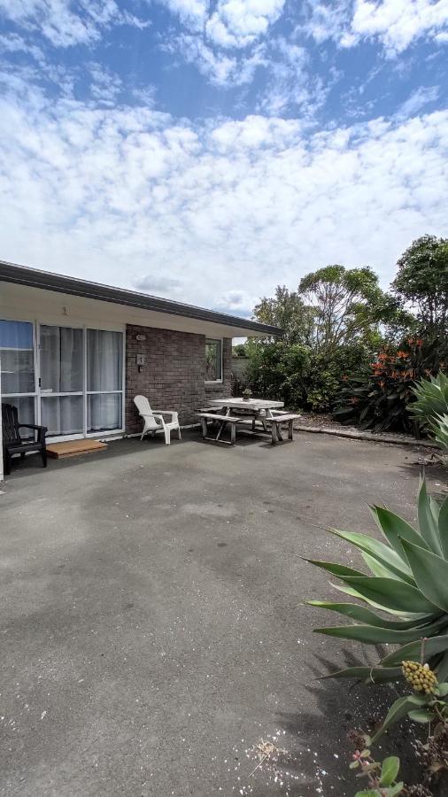Beaches Motel Waihi Exterior foto