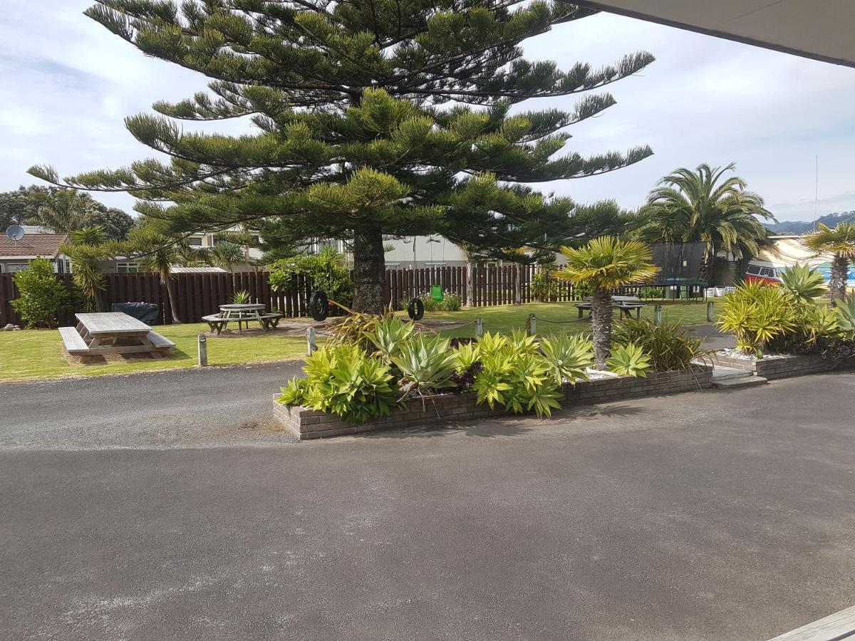 Beaches Motel Waihi Exterior foto